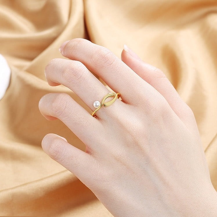 Zigzag Pearl Ring