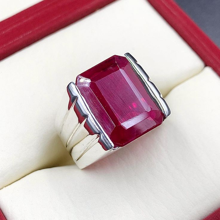 TR-S925 Real Emerald cut Ruby